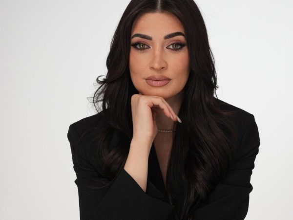 Vrei siguranță în achiziție? Manuela Halasag de la REMAX Klass îți oferă ghidaj real în procesul de cumpărare a unui apartament premium